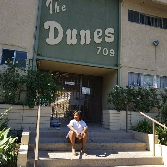 Meet your Posher, Alexis - Picture 2 of 6